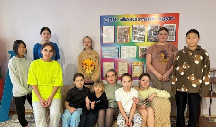 Конкурсно-игровая программа "А ну-ка девочки".